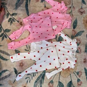 Heart Print Ribbed Baby Onesie and Pants set - Pink & White